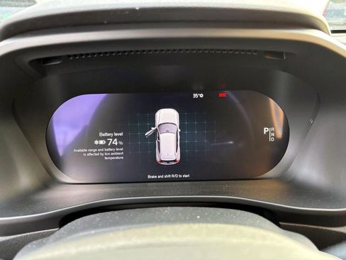 Used 2024 Volvo XC40 Recharge Core w/ Protection Package Premier image 15