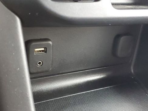 Used 2018 Chevrolet Colorado Z71 image 28