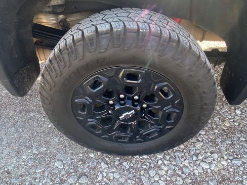 Used 2021 Chevrolet Silverado 2500 LTZ w/ LTZ Plus Package image 10