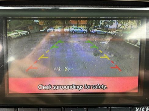 Used 2015 Nissan Leaf S w/ Charge Package image 20