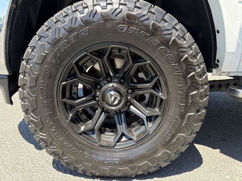 Used 2020 RAM 2500 Laramie AWD/4WD image 38