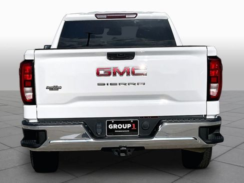 Certified 2022 GMC Sierra 1500 Pro w/ Convenience Package RWD image 5