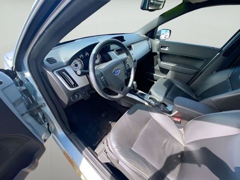 Used 2009 Ford Focus SEL FWD image 23