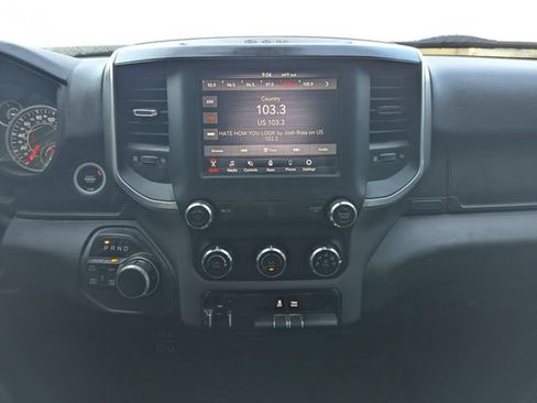 Used 2019 RAM 1500 Big Horn AWD/4WD image 4