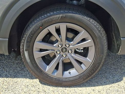 New 2026 Ford Explorer Active w/ Active Comfort Package AWD/4WD image 5
