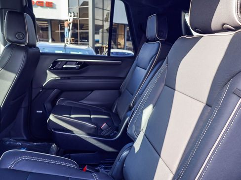 Used 2025 Chevrolet Tahoe Premier image 22