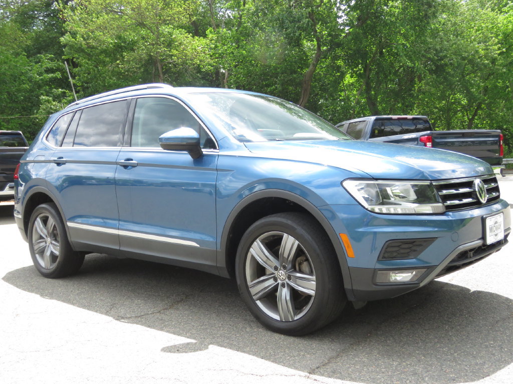 Used 2020 Volkswagen Tiguan SEL AWD/4WD image 3