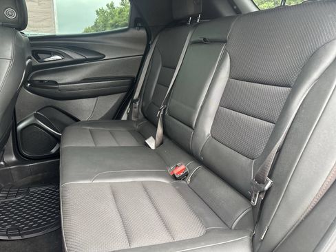 Used 2021 Chevrolet TrailBlazer RS w/ Sun and Liftgate Package FWD image 23