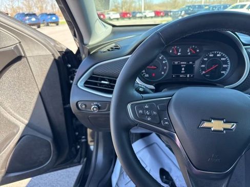 Used 2024 Chevrolet Malibu RS image 21