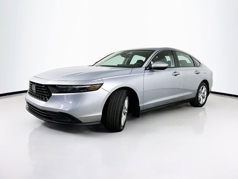 Certified 2025 Honda Accord LX image 2