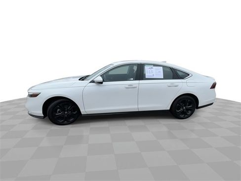 Used 2024 Honda Accord EX image 5