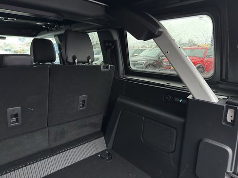 New 2025 Ford Bronco Outer Banks w/ Sasquatch Package image 8