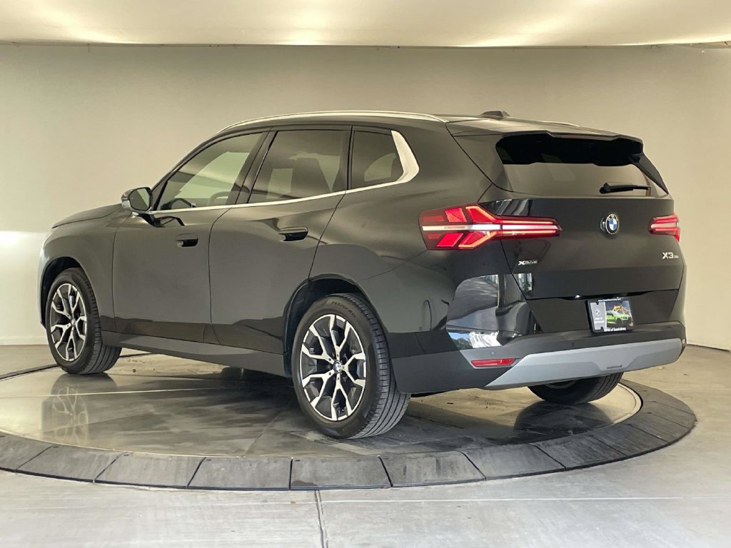 Used 2026 BMW X3 xDrive30i w/ Premium Package AWD/4WD image 3