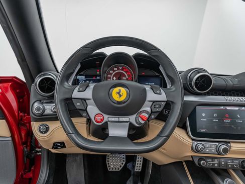 Certified 2020 Ferrari Portofino Base image 61