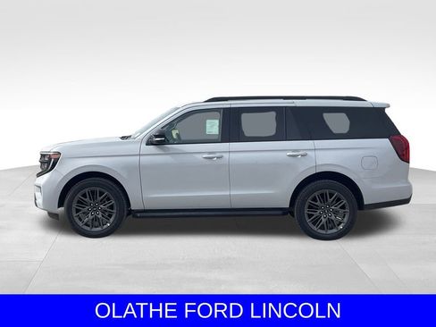 New 2026 Ford Expedition Platinum w/ Stealth Appearance Package image 2