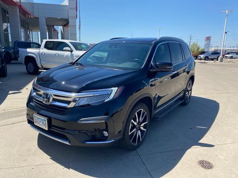 Used 2019 Honda Pilot Touring image 8