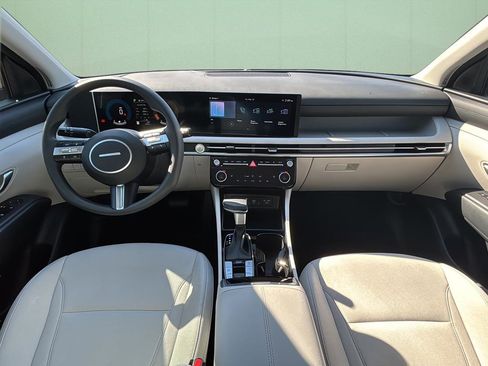Certified 2025 Hyundai Tucson SEL image 24