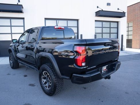 Used 2024 Chevrolet Colorado ZR2 w/ Technology Package AWD/4WD image 7
