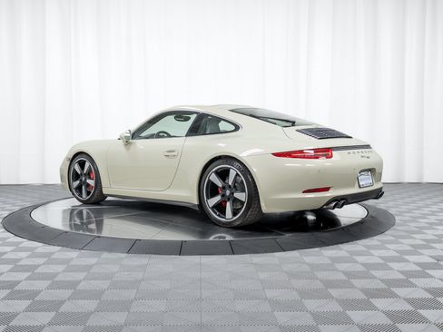 Certified 2014 Porsche 911 50th Anniversary Edition RWD image 3