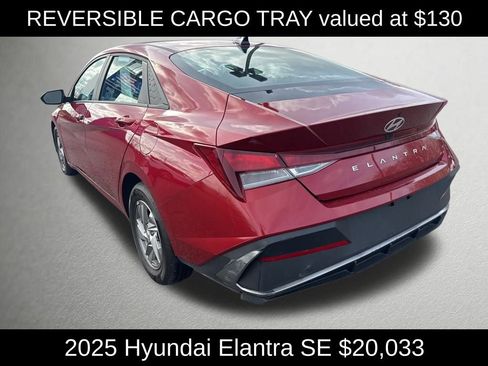 Used 2025 Hyundai Elantra SE image 5