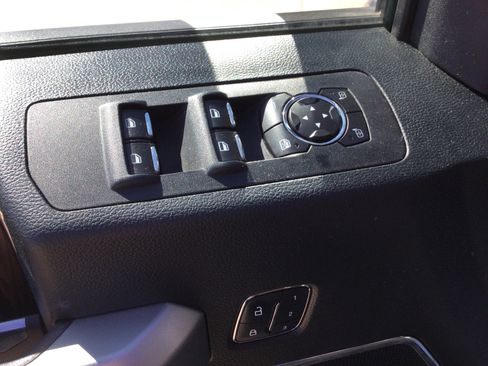 Used 2016 Ford F150 Lariat w/ Equipment Group 502A Luxury image 9