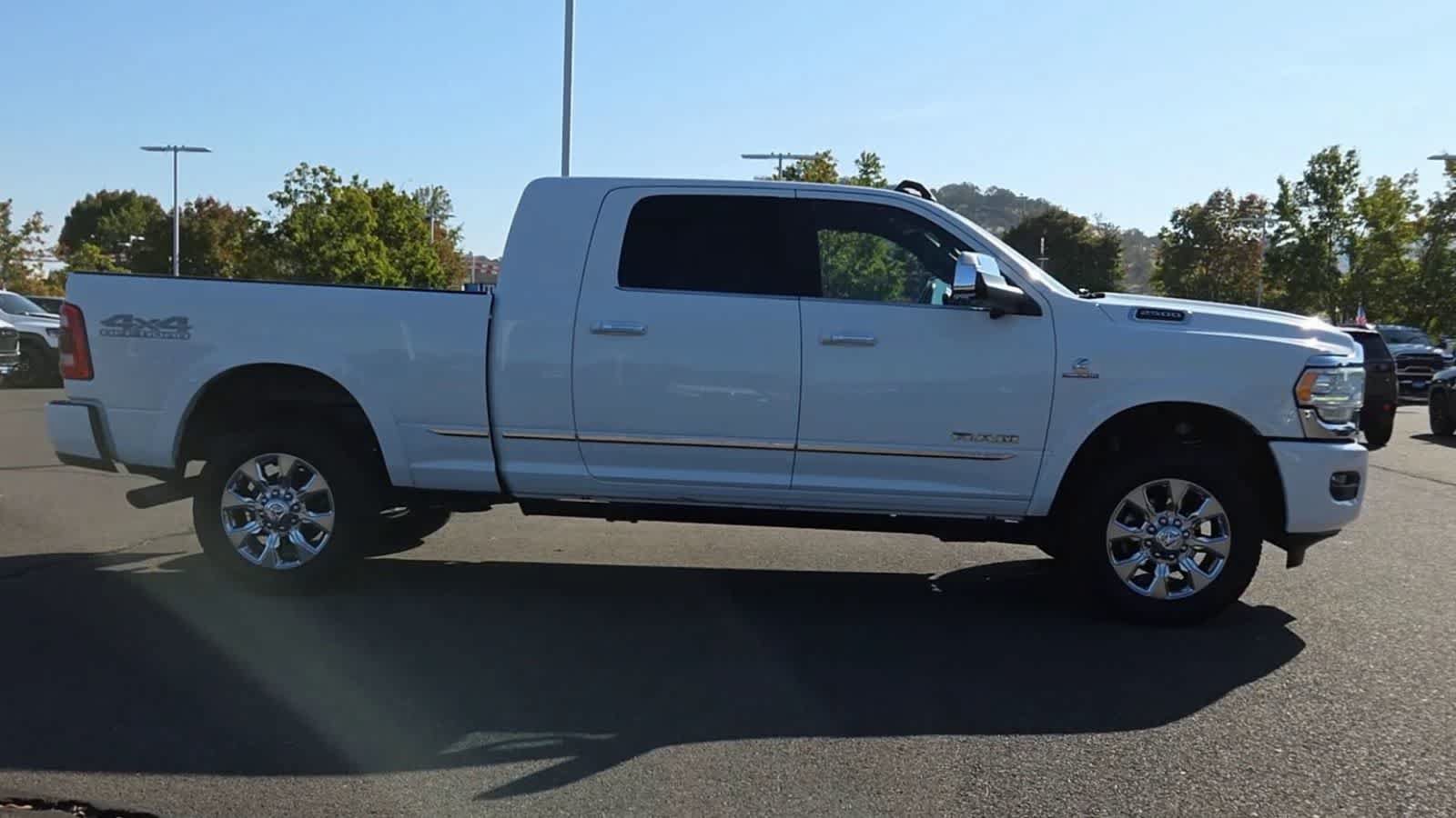 Used 2020 RAM 2500 Limited AWD/4WD image 9