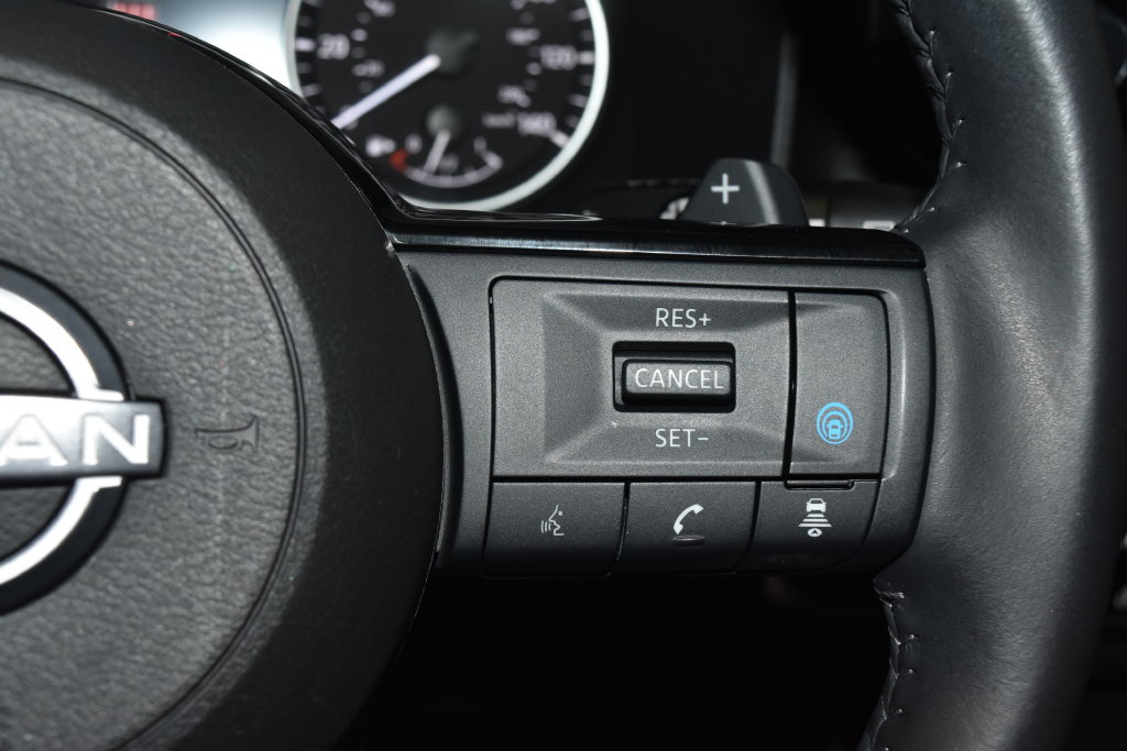 Used 2023 Nissan Rogue SL AWD/4WD image 10
