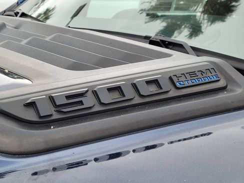Used 2023 RAM 1500 Laramie AWD/4WD image 26
