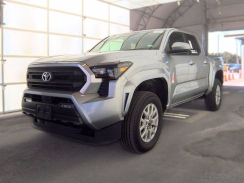 Used 2024 Toyota Tacoma SR5 AWD/4WD image 1