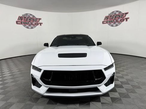 Used 2024 Ford Mustang GT RWD image 2