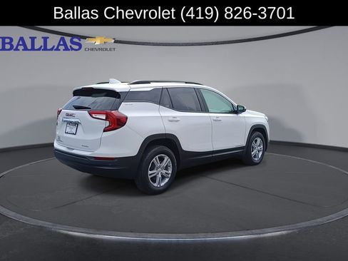 Certified 2023 GMC Terrain SLE w/ Driver Convenience Package AWD/4WD image 8