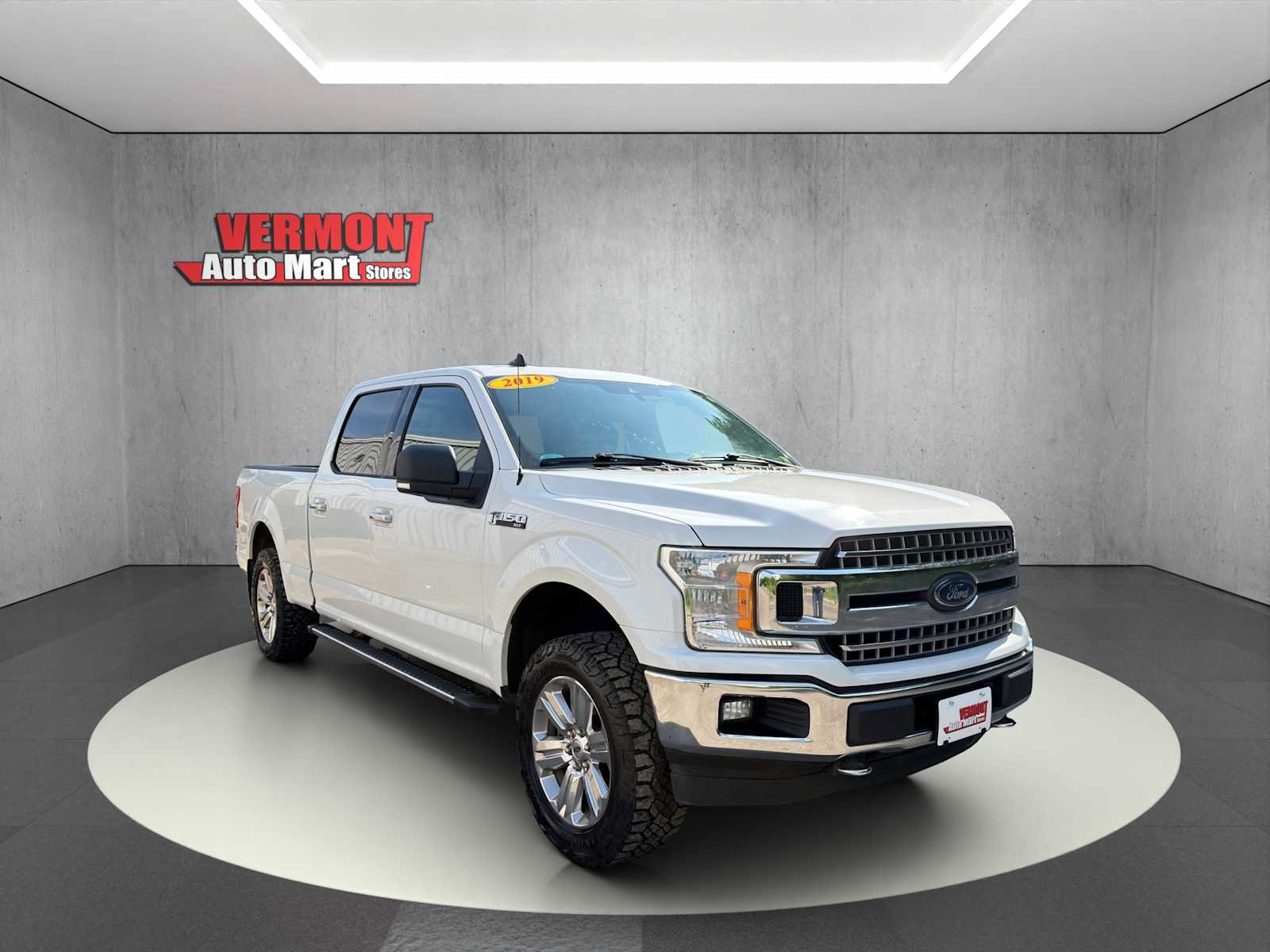 Used 2019 Ford F150 XLT w/ Equipment Group 302A Luxury AWD/4WD image 1