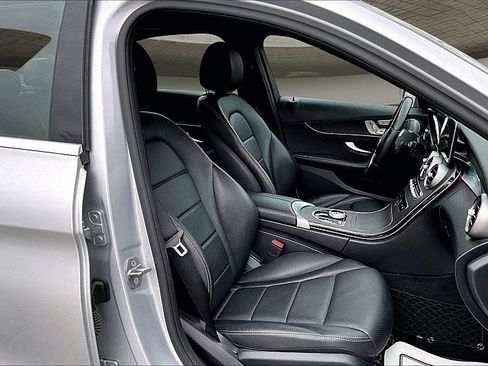 Used 2021 Mercedes-Benz C 300 4MATIC Sedan w/ Premium Package image 7