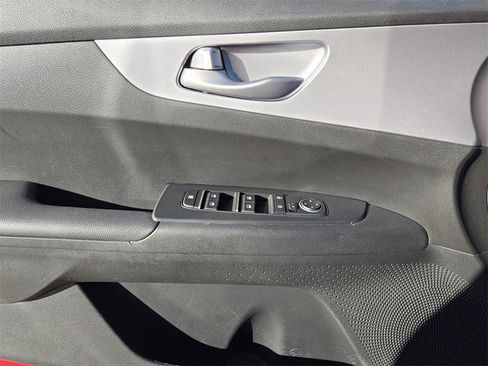 Used 2024 Kia Forte LXS w/ LXS Technology Package image 17
