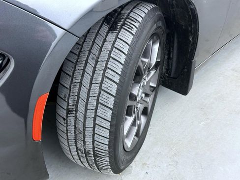 Used 2018 Dodge Charger GT image 23