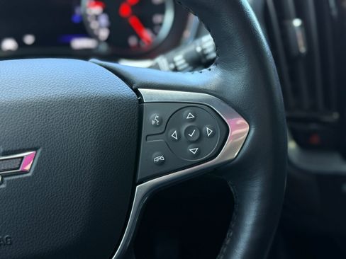 Used 2022 Chevrolet Traverse Premier w/ Redline Edition image 16