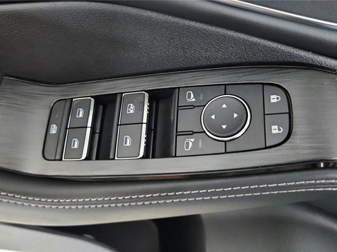 New 2025 Nissan Rogue Platinum w/ Platinum Premium Package image 16