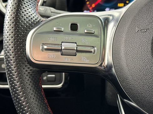 Used 2023 Mercedes-Benz CLA 250 image 29