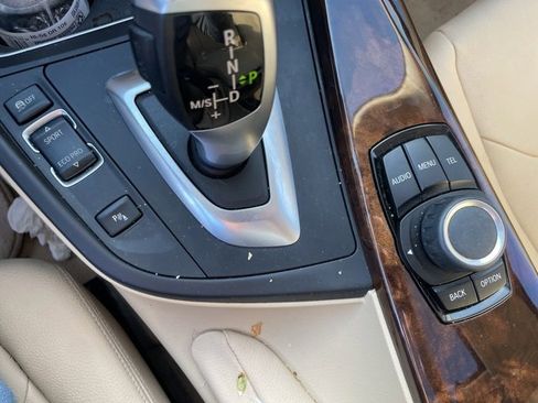 Used 2014 BMW 320i Sedan image 9