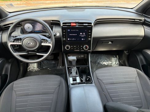 Used 2022 Hyundai Santa Cruz SEL w/ Activity Package FWD image 2