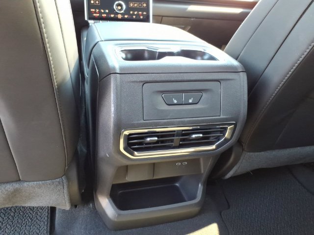Used 2025 GMC Sierra EV Denali AWD/4WD image 17