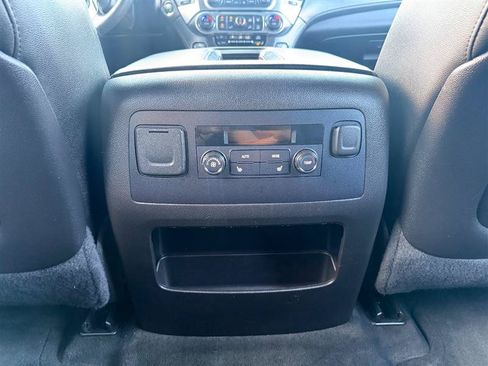 Used 2015 Chevrolet Tahoe LT w/ Luxury Package AWD/4WD image 24