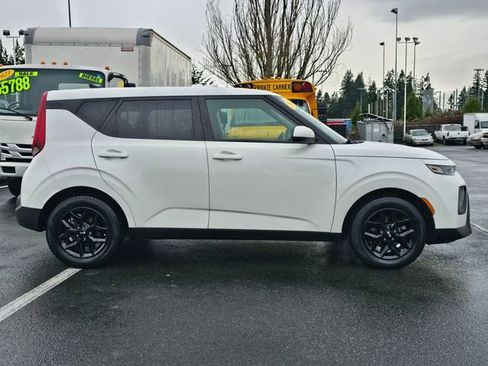 Used 2021 Kia Soul S image 7