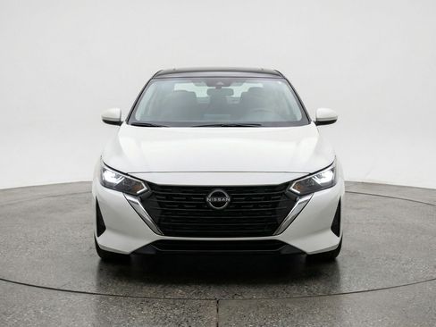 Used 2025 Nissan Sentra S image 1