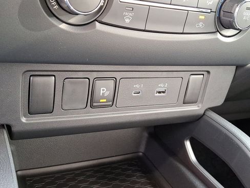 New 2026 Nissan Frontier SV w/ Tow Package image 14