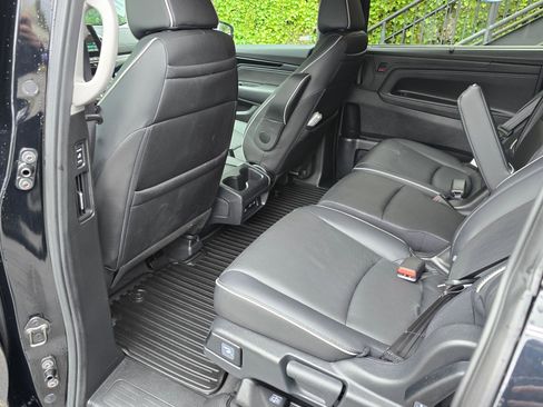 Certified 2023 Honda Odyssey Elite image 17