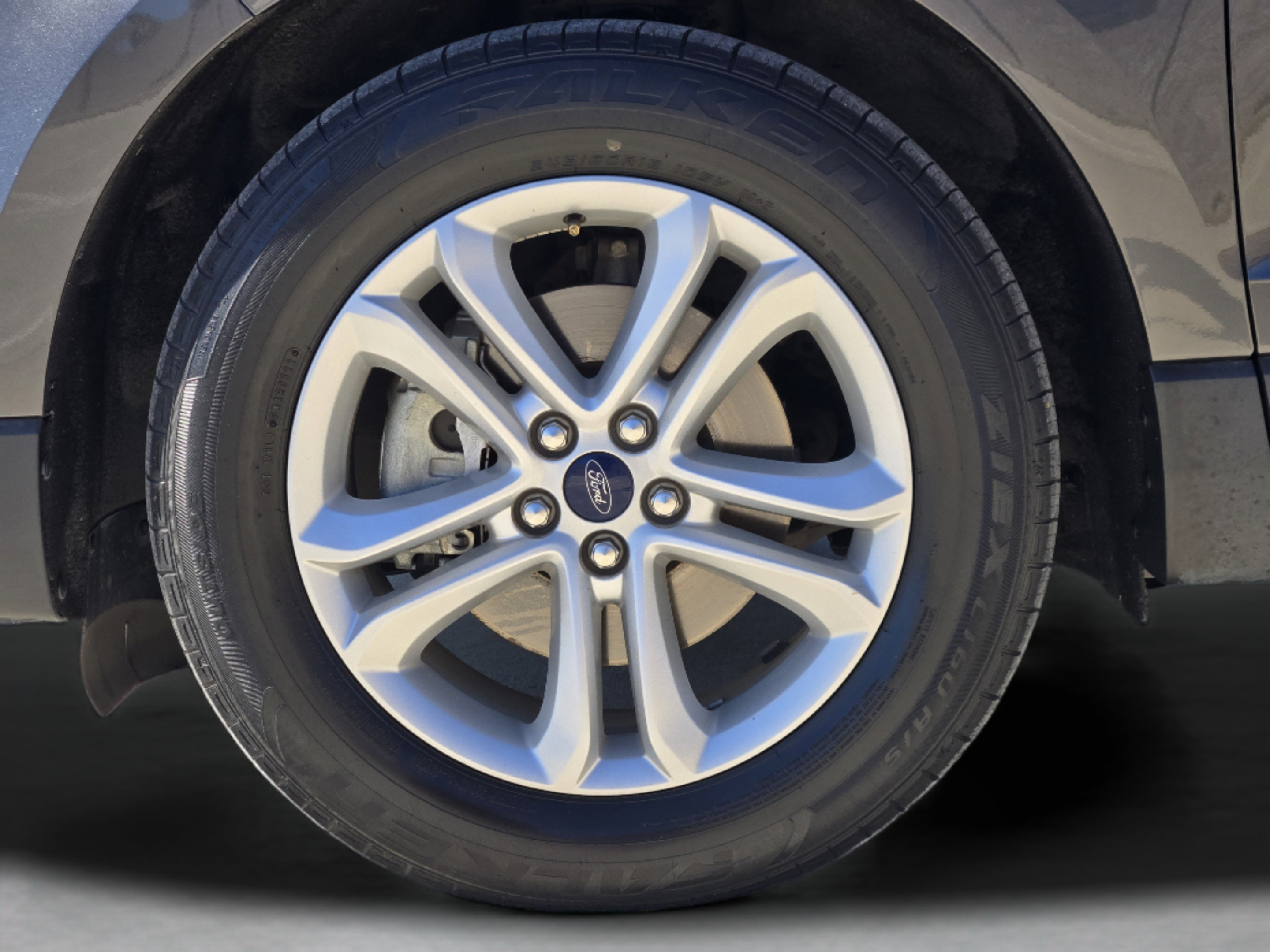 Used 2020 Ford Edge SEL w/ Convenience Package FWD image 11