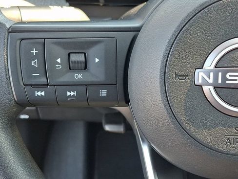 Certified 2025 Nissan Kicks SV AWD/4WD image 20
