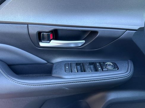 Certified 2025 Toyota Grand Highlander AWD image 13