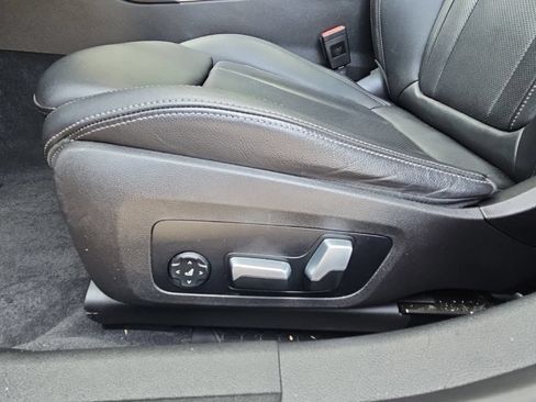 Used 2022 BMW 330i xDrive Sedan w/ Driving Assistance Package AWD/4WD image 25